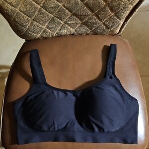 Shapermint Essentials Everyday Comfort Straps Wireless Shaping Bra Seamless